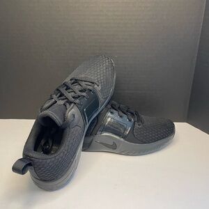 NWOB Nike Renew In Season TR10 in women’s size 7.